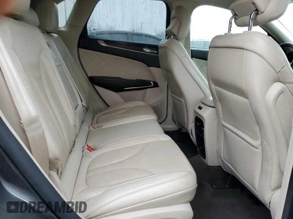 2019 Lincoln MKC Reserve with VIN 5LMCJ3D93KUL29381, listed as a Copart auction lot 44835375 with 83,664 mi miles and Salvage Title. Bid and sale history available at DreamBid. Image 11.