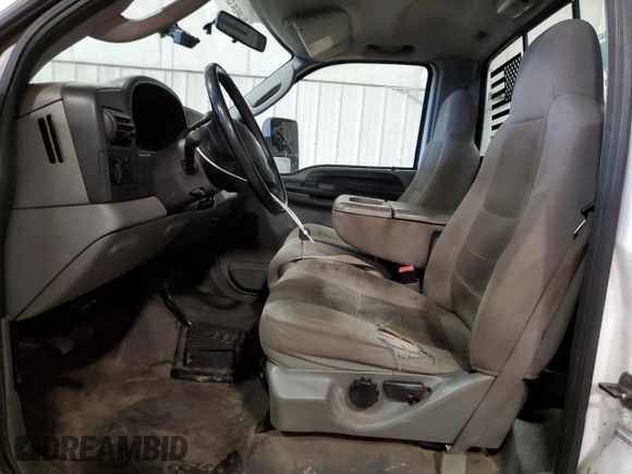 2007 Ford F-250 XL with VIN 1FTNF21587EA67193, listed as a Copart auction lot 86697654 with 196,359 mi miles and Salvage Title. Bid and sale history available at DreamBid. Image 7.