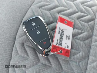 2024 Chevrolet Equinox LS z VIN 3GNAXHEG4RL267251, wystawiony jako IAAI lot #42025074 z przebiegiem Nie podano mil oraz . Historia ofert i sprzedaży dostępna na DreamBid. Obrazek 11.