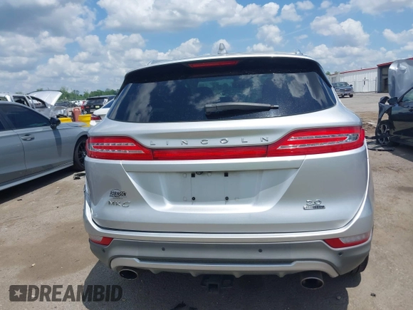 2015 Lincoln MKC z VIN 5LMCJ1A93FUJ25890, wystawiony jako IAAI lot #42125994 z przebiegiem 102 233 mil mil oraz . Historia ofert i sprzedaży dostępna na DreamBid. Obrazek 16.
