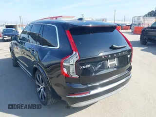 2022 Volvo XC90 Inscription with VIN YV4BR0CLXN1792757, listed as a IAAI auction lot 41598032 with 38,541 mi miles and . Bid and sale history available at DreamBid. Image 3.