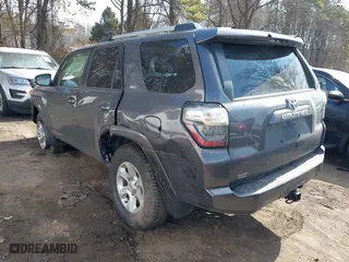 2022 Toyota 4Runner SR5 Premium with VIN JTENU5JR3N6062156, listed as a IAAI auction lot 41705930 with 25,445 mi miles. Bid and sale history available at carsss.com. Image 3.