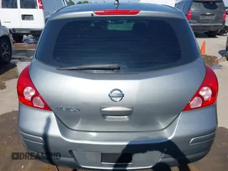 2009 Nissan Versa 1.8 SL with VIN 3N1BC13E19L372298, listed as a IAAI auction lot 42011338 with 131,882 mi miles. Bid and sale history available at carsss.com. Image 17.