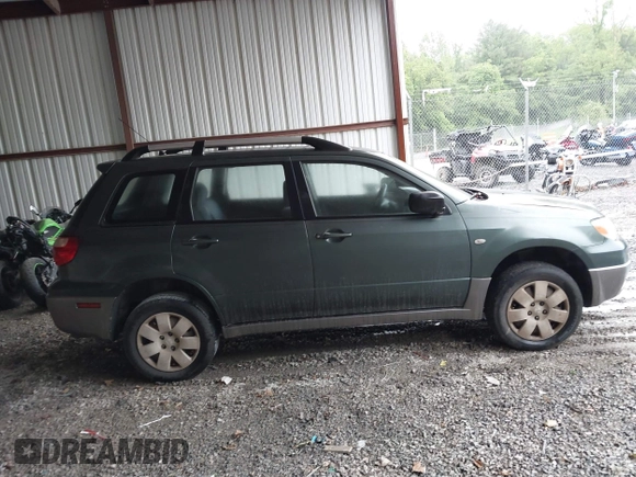 2005 Mitsubishi Outlander LS z VIN JA4LZ31F65U018214, wystawiony jako IAAI lot #42311539 z przebiegiem 282 298 mil mil oraz . Historia ofert i sprzedaży dostępna na DreamBid. Obrazek 13.