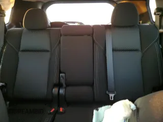 2023 Mitsubishi Outlander ES z VIN JA4J3TA80PZ028740, wystawiony jako Copart lot #42343545 z przebiegiem 26 206 mil mil oraz Szkoda całkowita • Salvage title. Historia ofert i sprzedaży dostępna na DreamBid. Obrazek 10.