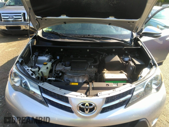 2013 Toyota RAV4 XLE z VIN 2T3RFREV7DW113914, wystawiony jako IAAI lot #42596027 z przebiegiem 91 000 mil mil oraz . Historia ofert i sprzedaży dostępna na DreamBid. Obrazek 10.