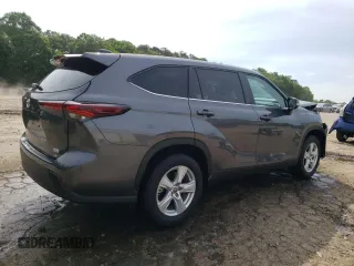 2024 Toyota Highlander LE with VIN 5TDKDRAH7RS529302, listed as a Copart auction lot 56236155 with 6,474 mi miles and Salvage title. Bid and sale history available at DreamBid. Image 3.