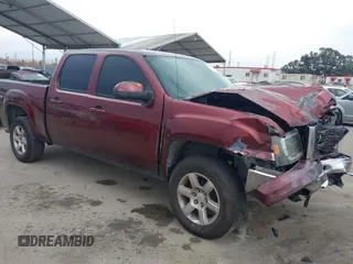 2010 GMC Sierra 1500 SLT z VIN 3GTRKWE38AG248629, wystawiony jako IAAI lot #42415528 z przebiegiem 143 599 mil mil oraz . Historia ofert i sprzedaży dostępna na DreamBid. Obrazek 1.