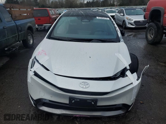 2024 Toyota Prius LE with VIN JTDADABU0R3016757, listed as a Copart auction lot 47505415 with 88 mi miles and Salvage Title. Bid and sale history available at carsss.com. Image 5.