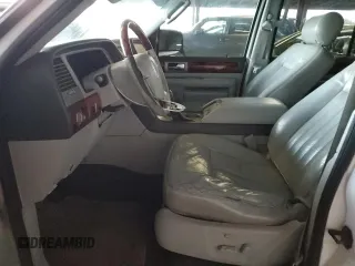 2004 Lincoln Navigator Luxury with VIN 5LMFU28R74LJ12806, listed as a Copart auction lot 87106154 with 189,777 mi miles and Clean Title. Bid and sale history available at carsss.com. Image 7.