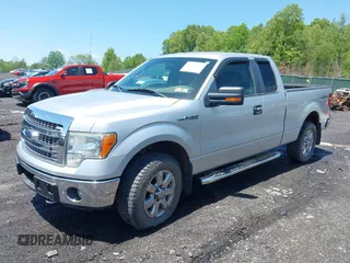 2013 Ford F-150 XL z VIN 1FTFX1ET2DFB87307, wystawiony jako IAAI lot #42296976 z przebiegiem 134 943 mil mil oraz . Historia ofert i sprzedaży dostępna na DreamBid. Obrazek 2.