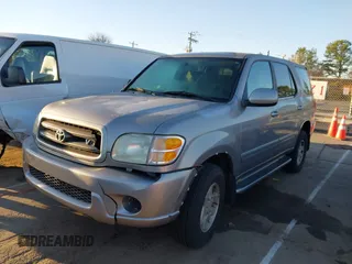 2002 Toyota Sequoia SR5 with VIN 5TDZT34A92S094303, listed as a IAAI auction lot 41739875 with 250,576 mi miles and . Bid and sale history available at carsss.com. Image 2.