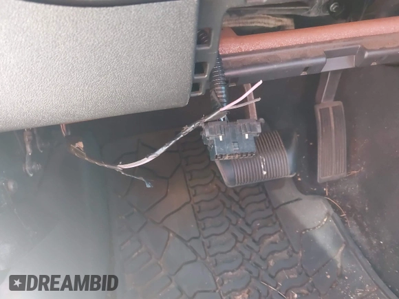 2008 Jeep Wrangler Unlimited X with VIN 1J4GB39138L589300, listed as a IAAI auction lot 41671690 with Not Provided miles and . Bid and sale history available at DreamBid. Image 17.