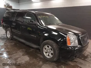 2013 GMC Yukon XL SLT with VIN 1GKS2KE76DR301365, listed as a IAAI auction lot 41379118 with 108,569 mi miles. Bid and sale history available at carsss.com. Image 1.