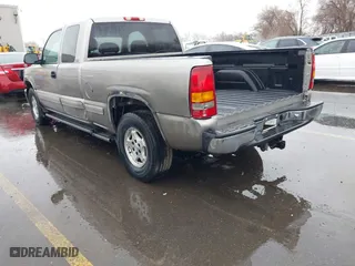 1999 Chevrolet Silverado 1500 LT with VIN 2GCEK19T1X1195916, listed as a IAAI auction lot 41740193 with 111,263 mi miles. Bid and sale history available at carsss.com. Image 3.
