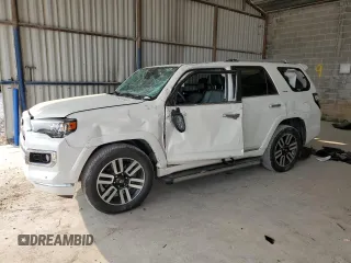 2020 Toyota 4Runner SR5 с VIN JTEBU5JR4L5817613, выставлен на аукционе Copart как лот 60514483 с пробегом 69 880 миль миль и Списание • Salvage title. История ставок и продаж доступна на DreamBid. Изображение 1.