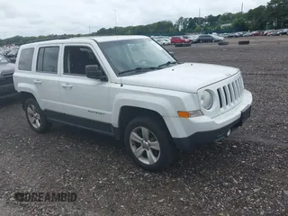 2014 Jeep Patriot Latitude с VIN 1C4NJRFB6ED510479, выставлен на аукционе IAAI как лот 42702922 с пробегом 95 992 миль миль и . История ставок и продаж доступна на DreamBid. Изображение 1.