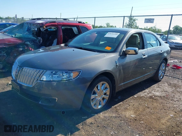 2012 Lincoln MKZ z VIN 3LNHL2GC1CR824871, wystawiony jako IAAI lot #42622399 z przebiegiem 155 315 mil mil oraz . Historia ofert i sprzedaży dostępna na DreamBid. Obrazek 18.