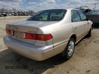 2001 Toyota Camry CE with VIN 4T1BG22K31U028525, listed as a Copart auction lot 50034775 with 103,444 mi miles and Salvage Title. Bid and sale history available at carsss.com. Image 3.