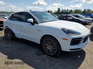 2023 Porsche Cayenne E-Hybrid z VIN WP1BE2AY0PDA28263, wystawiony jako Copart lot #67593303 z przebiegiem 6 944 mil mil oraz . Historia ofert i sprzedaży dostępna na DreamBid. Obrazek 4.