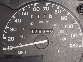 2000 Ford Explorer z VIN 1FMYU60XXYUA34664, wystawiony jako IAAI lot #41980401 z przebiegiem 179 946 mil mil oraz . Historia ofert i sprzedaży dostępna na DreamBid. Obrazek 15.