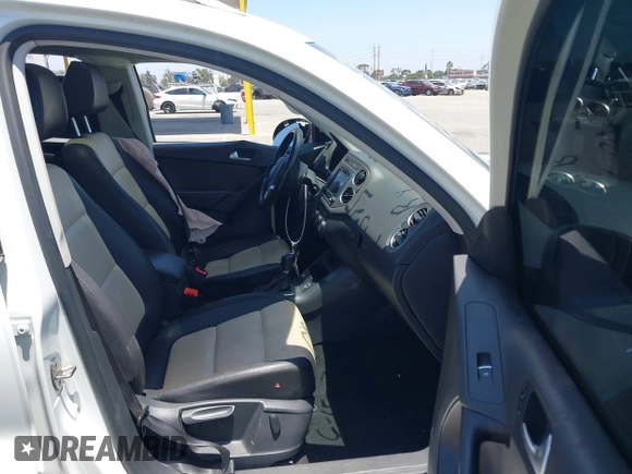 2017 Volkswagen Tiguan Wolfsburg Edition with VIN WVGRV7AX4HW502964, listed as a IAAI auction lot 42538054 with 104,530 mi miles and . Bid and sale history available at DreamBid. Image 5.
