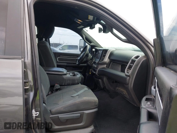 2019 Ram 2500 Lone Star with VIN 3C6UR5DL9KG604368, listed as a IAAI auction lot 42183936 with 95,071 mi miles and . Bid and sale history available at DreamBid. Image 5.