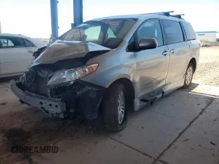 2017 Toyota Sienna XLE Auto Access Seat с VIN 5TDYZ3DC8HS838428, выставлен на аукционе Copart как лот 61924935 с пробегом 93 836 миль миль и Списание • Salvage title. История ставок и продаж доступна на DreamBid. Изображение 1.