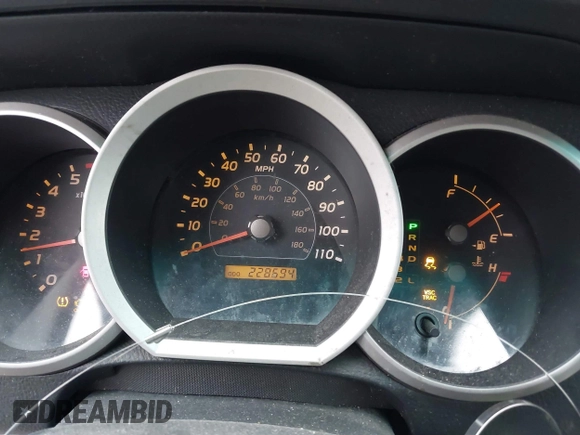 2007 Toyota 4Runner SR5 with VIN JTEZU14R078067697, listed as a IAAI auction lot 41310777 with 228,694 mi miles and . Bid and sale history available at DreamBid. Image 7.