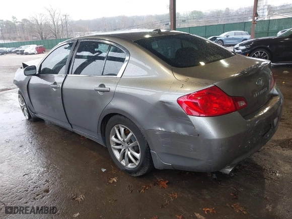2007 Infiniti G35 Sedan Sport with VIN JNKBV61E97M702570, listed as a IAAI auction lot 41811287 with 229,004 mi miles. Bid and sale history available at carsss.com. Image 3.