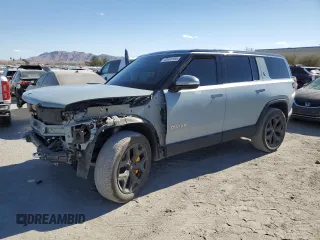 2023 Rivian R1S Adventure with VIN 7PDSGABA1PN021963, listed as a Copart auction lot 43451105 with 165 mi miles and Salvage Title. Bid and sale history available at carsss.com. Image 1.