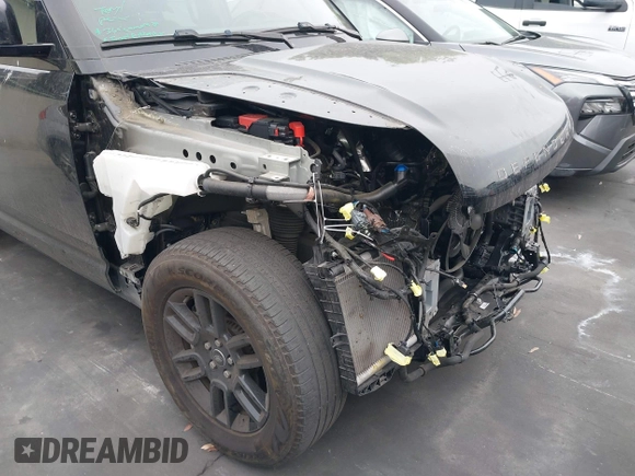 2023 Land Rover Defender X-Dynamic SE with VIN SALE2EEU9P2170194, listed as a IAAI auction lot 42402794 with 22,943 mi miles and . Bid and sale history available at DreamBid. Image 20.