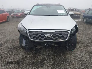2020 Kia Sorento EX V6 with VIN 5XYPHDA50LG645531, listed as a IAAI auction lot 40678673 with 84,427 mi miles. Bid and sale history available at carsss.com. Image 13.