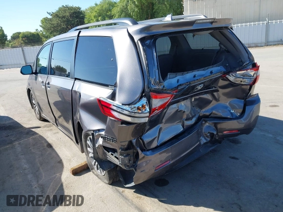 2018 Toyota Sienna XLE Auto Access Seat with VIN 5TDYZ3DC9JS910954, listed as a IAAI auction lot 42508405 with 90,029 mi miles and . Bid and sale history available at DreamBid. Image 3.