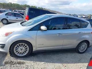 2013 Ford C-Max SEL with VIN 1FADP5BU8DL520712, listed as a IAAI auction lot 41158589 with 175,025 mi miles. Bid and sale history available at carsss.com. Image 14.