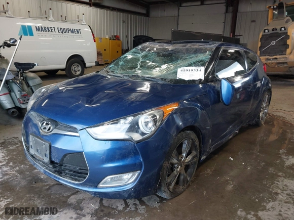 2017 Hyundai Veloster with VIN KMHTC6AD2HU321319, listed as a IAAI auction lot 41919334 with 104,677 mi miles. Bid and sale history available at carsss.com. Image 17.