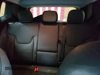 2022 Jeep Renegade Limited z VIN ZACNJDD1XNPN63391, wystawiony jako Copart lot #59011135 z przebiegiem 21 024 mil mil oraz Szkoda całkowita • Salvage title. Historia ofert i sprzedaży dostępna na DreamBid. Obrazek 10.