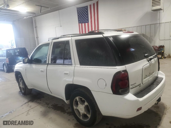 2006 Chevrolet TrailBlazer LT with VIN 1GNET13M562110886, listed as a Copart auction lot 77870184 with 211,954 mi miles and Salvage Title. Bid and sale history available at carsss.com. Image 2.