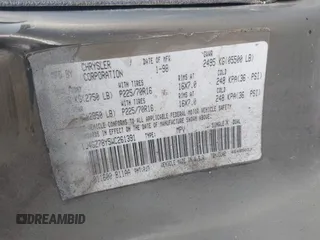 1998 Jeep Grand Cherokee Limited z VIN 1J4GZ78Y5WC261391, wystawiony jako IAAI lot #42275913 z przebiegiem 180 552 mil mil oraz . Historia ofert i sprzedaży dostępna na DreamBid. Obrazek 9.
