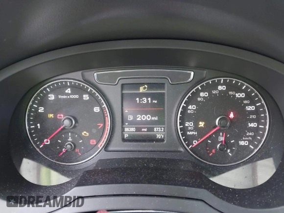 2017 Audi Q3 Prestige z VIN WA1GCCFS1HR005371, wystawiony jako IAAI lot #41991188 z przebiegiem 86 380 mil mil oraz . Historia ofert i sprzedaży dostępna na DreamBid. Obrazek 7.