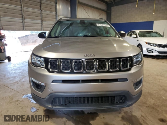 2019 Jeep Compass Sport z VIN 3C4NJCAB2KT636784, wystawiony jako Copart lot #63831145 z przebiegiem 48 699 mil mil oraz Szkoda całkowita • Salvage title. Historia ofert i sprzedaży dostępna na DreamBid. Obrazek 5.