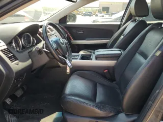 2013 Mazda CX-9 Grand Touring z VIN JM3TB3DA2D0400330, wystawiony jako Copart lot #53102025 z przebiegiem 161 987 mil mil oraz Szkoda całkowita • Salvage title. Historia ofert i sprzedaży dostępna na DreamBid. Obrazek 7.
