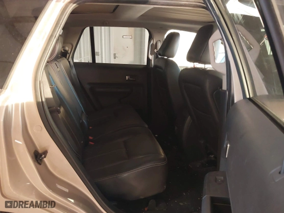 2007 Ford Edge SEL with VIN 2FMDK38C27BA74097, listed as a IAAI auction lot 41731553 with 320,782 mi miles. Bid and sale history available at carsss.com. Image 8.