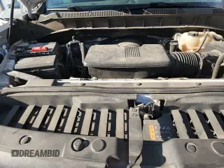 2019 Chevrolet Silverado 1500 Work Truck z VIN 1GCRWAEF0KZ350087, wystawiony jako Copart lot #70298515 z przebiegiem 128 502 mil mil oraz Czysty tytuł • Clean title. Historia ofert i sprzedaży dostępna na DreamBid. Obrazek 13.