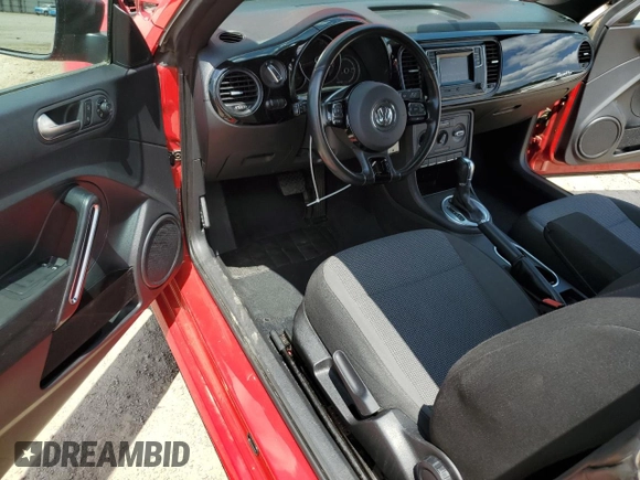 2018 Volkswagen Beetle S with VIN 3VWFD7AT7JM711691, listed as a Copart auction lot 59888825 with 69,283 mi miles and Salvage title. Bid and sale history available at DreamBid. Image 8.