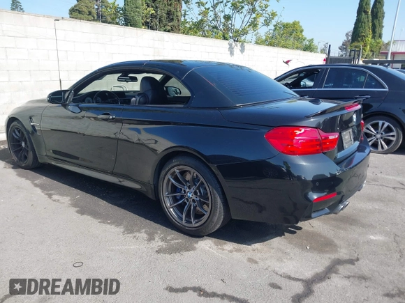 2015 BMW M4 z VIN WBS3U9C51FJ968052, wystawiony jako IAAI lot #42301612 z przebiegiem 80 556 mil mil oraz . Historia ofert i sprzedaży dostępna na DreamBid. Obrazek 3.