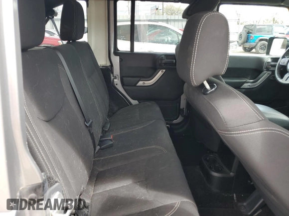 2017 Jeep Wrangler Unlimited Sahara с VIN 1C4BJWEG5HL658549, выставлен на аукционе Copart как лот 53947905 с пробегом 145 499 миль миль и Списание • Salvage title. История ставок и продаж доступна на DreamBid. Изображение 11.