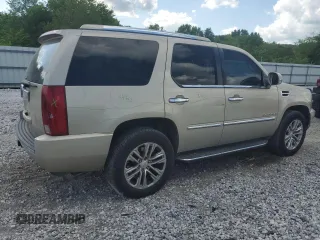 2007 Cadillac Escalade z VIN 1GYFK63827R260277, wystawiony jako Copart lot #54665815 z przebiegiem 206 441 mil mil oraz Tytuł czysty. Historia ofert i sprzedaży dostępna na DreamBid. Obrazek 3.