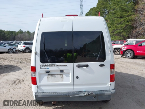 2010 Ford Transit Connect XL с VIN NM0LS7CN5AT006784, выставлен на аукционе IAAI как лот 41792754 с пробегом 235 604 миль миль и . История ставок и продаж доступна на DreamBid. Изображение 12.