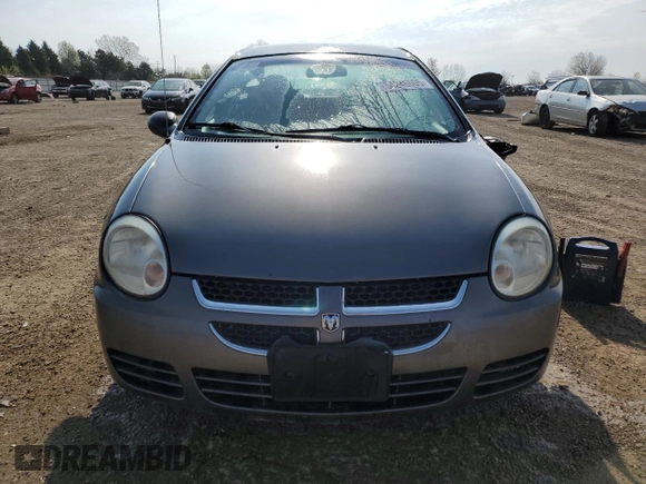 2004 Dodge Neon SE z VIN 1B3ES26C34D592202, wystawiony jako Copart lot #54246605 z przebiegiem 161 732 mil mil oraz Szkody całkowita. Historia ofert i sprzedaży dostępna na DreamBid. Obrazek 5.